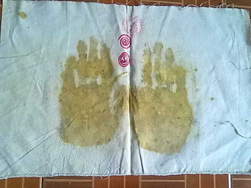 ผ้ารอยมือ หลวงตาม้า