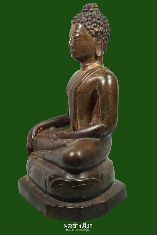 พระบูชาเชียงแสน สิงห์ ๓ ศิลปะเชียงแสนสิงห์ ๑ หน้าตัก ๕ นิ้ว (ช่างหลวง)