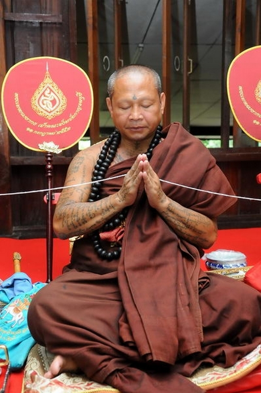 ประคำมหาปราบ ตะกรุด 108 ดอก ครูบาเหนือชัย โฆษิโต วัดถ้ำป่าอาชาทอง จ.เชียงราย