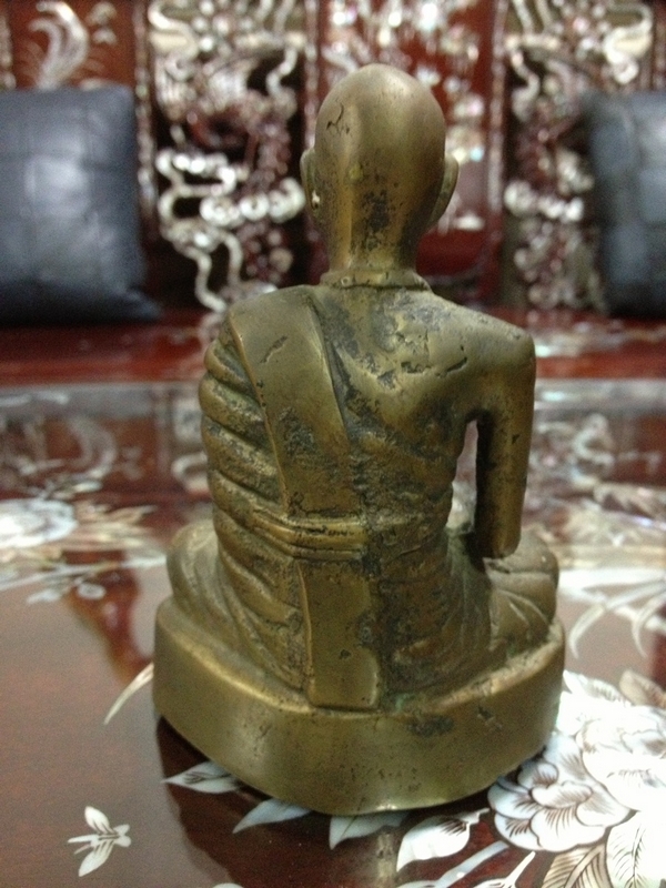 รูปหล่อครูบาเจ้าศรีวิไชย วัดพระสิงห์ ปี 2495 