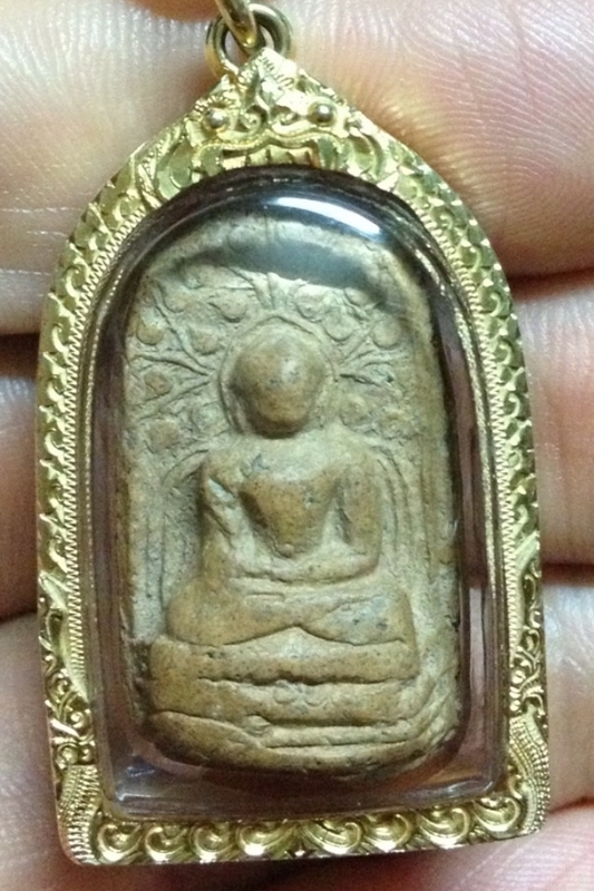 พระคงเลี่ยมทอง