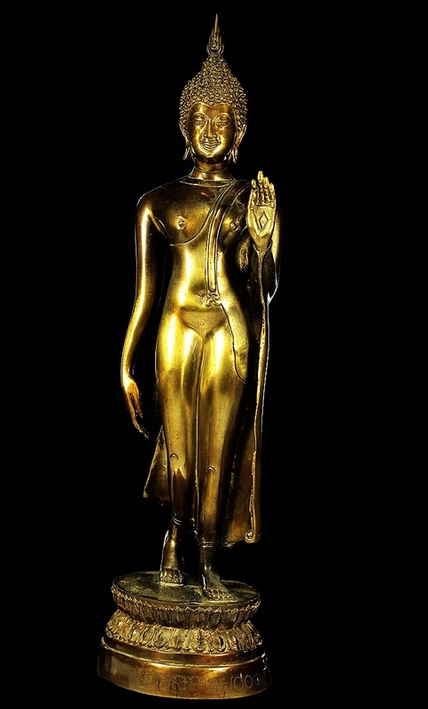 พระบูชาปางลีลาปี 2526 ครบ ๖ รอบ ๗๐๐ ปีลายสือไทยสวยแชมป์ครับ