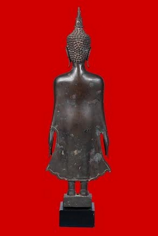 พระบูชาเชียงแสนยืนเปิดโลก สูง19นิ้ว สวยเดิมหายากๆๆ