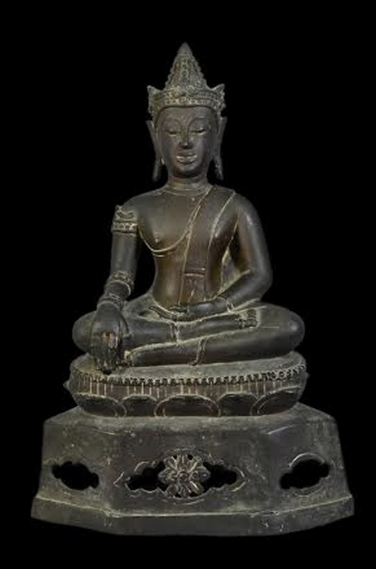 พระบูชาเชียงแสนทรงเครื่อง ฐานฉลุ หน้าตัก5นิ้ว