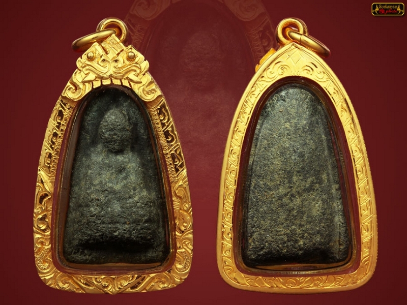 หลวงปู่ทวดวัดพระสิงห์พิมพ์จิ๋วพร้อมเลี่ยมทอง