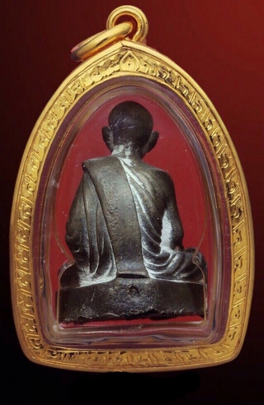 รูปหล่อหลวงปู่ทิม ชินบัญชรมหาโสฬส พิมพ์ใหญ่ ปี 33 พร้อมเลี่ย มทอง