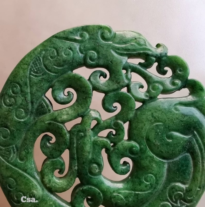 จี้มังกรด้นเมฆหยกสีเขียว ยุคราชวงศ์ฮั่น 2 พันกว่าปี
