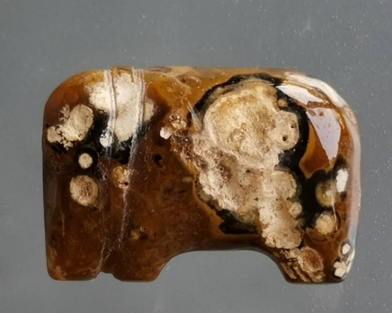 ลูกปัดช้างโบราณยุค PYU เนื้อหินอเกตสีแดง สุดหายาก