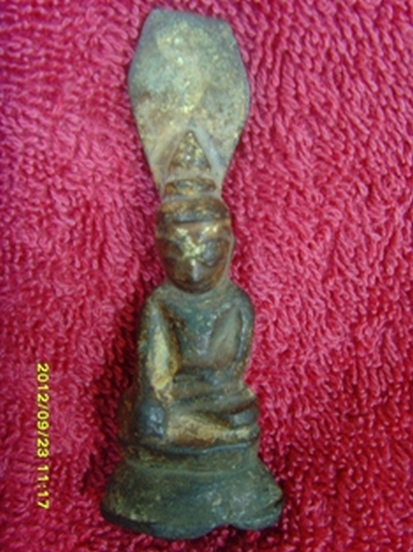 พระเชียงรุ้ง